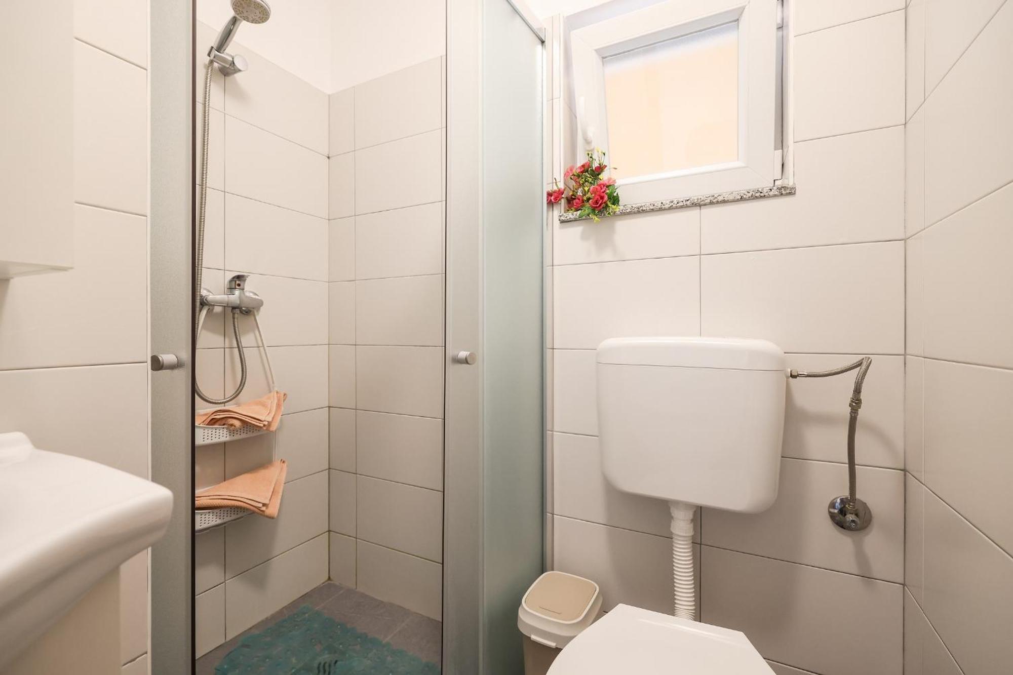 Apartments Feliks Ljubač Rom bilde