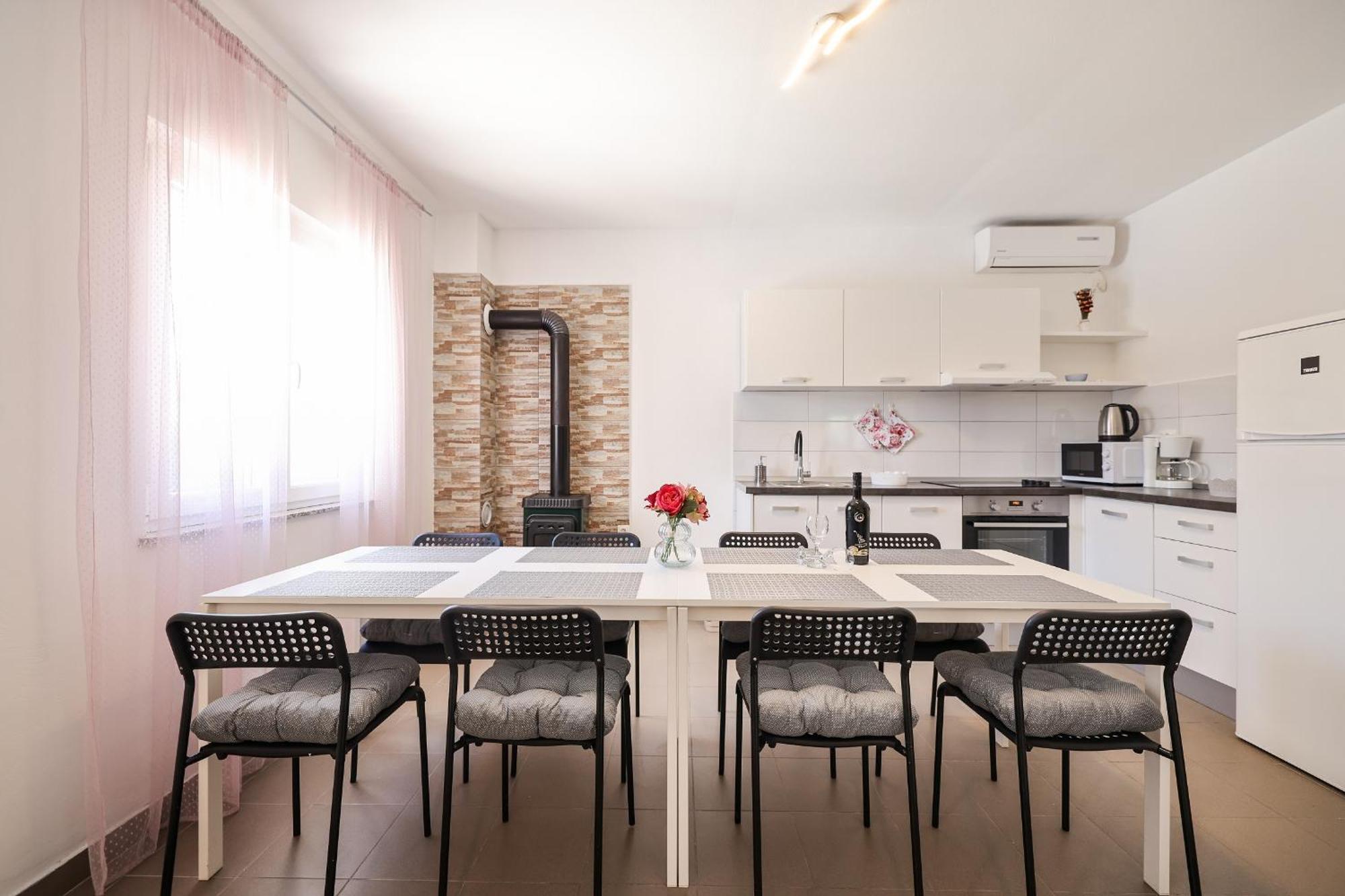 Apartments Feliks Ljubač Eksteriør bilde