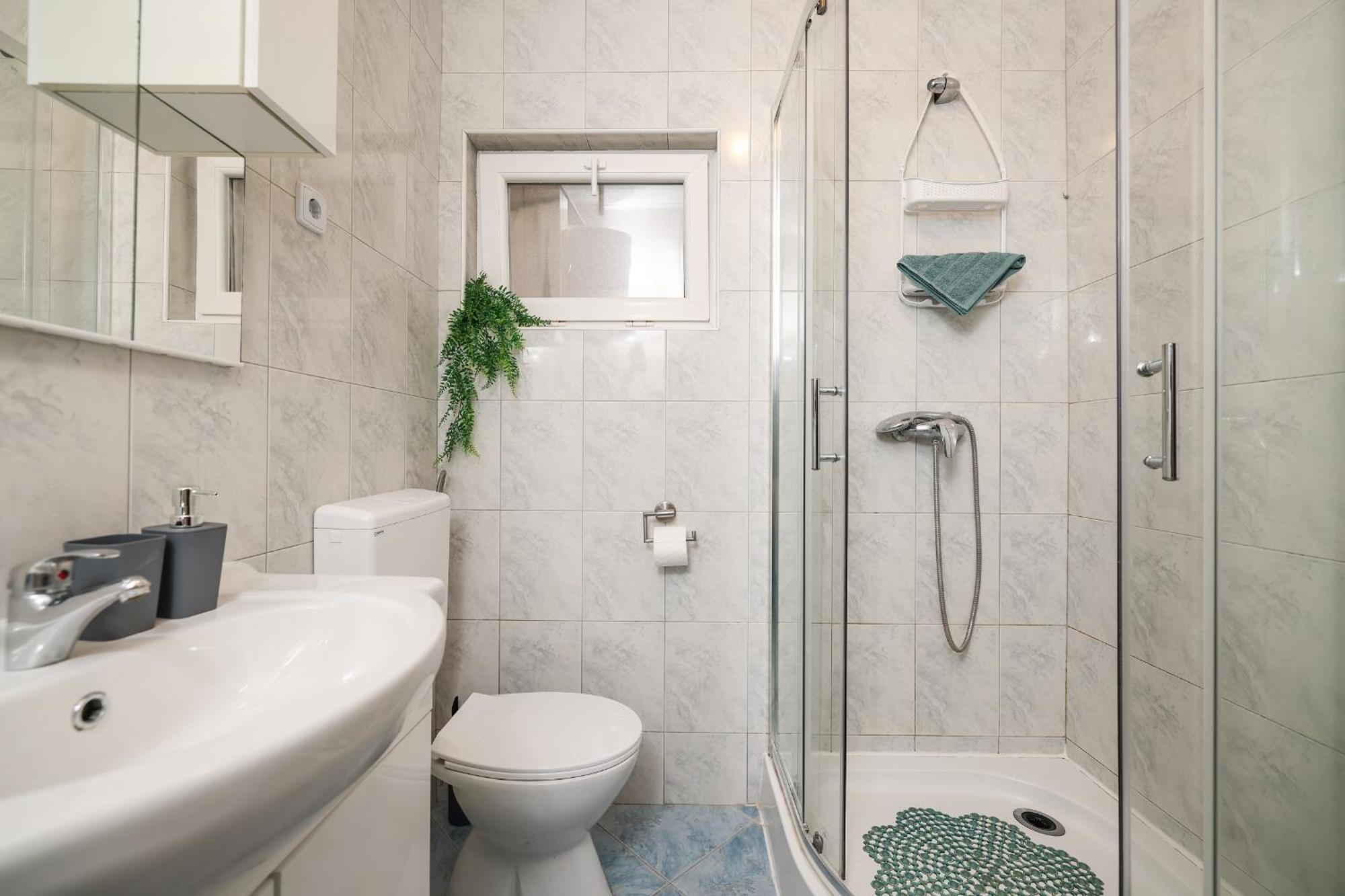 Apartments Feliks Ljubač Rom bilde