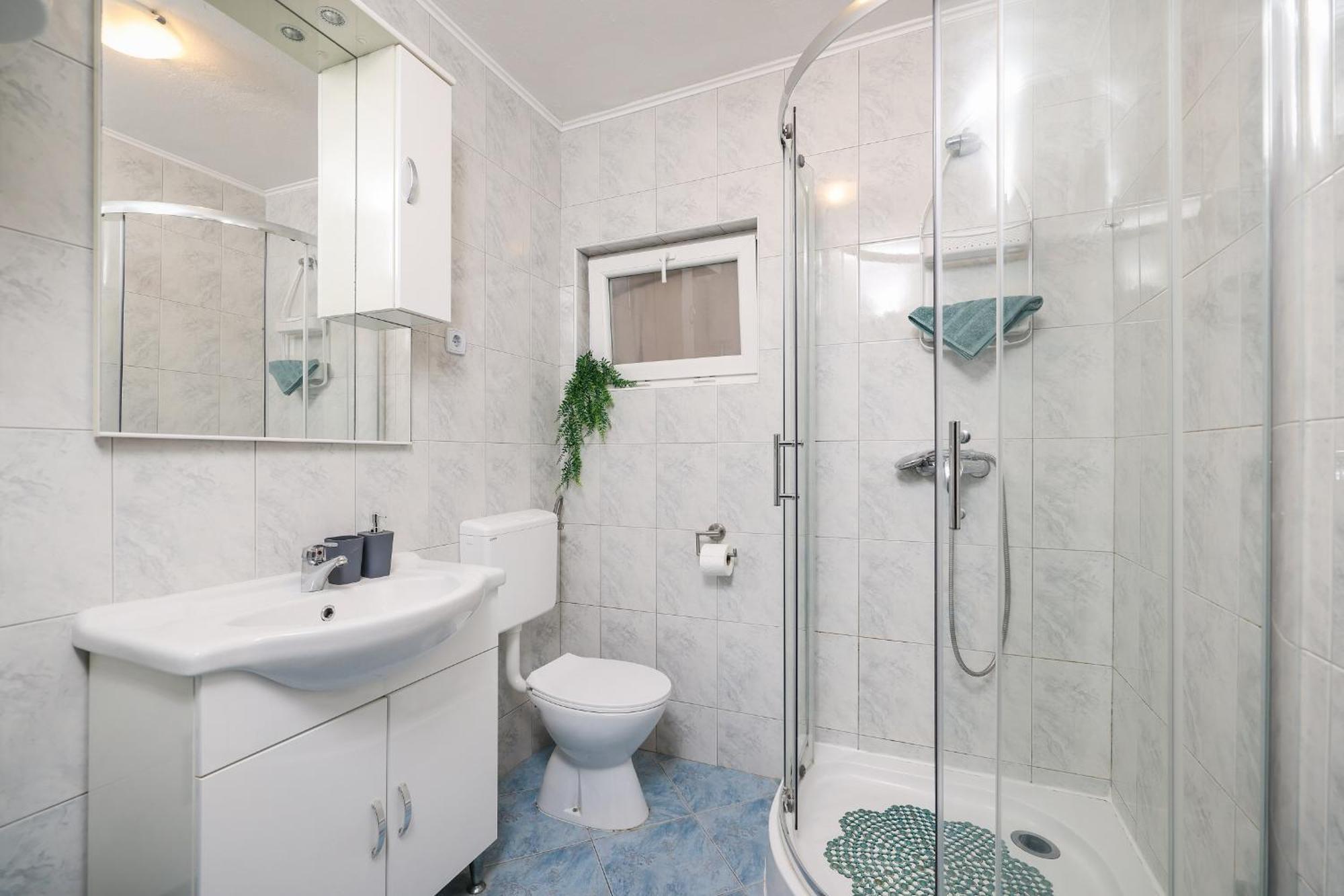 Apartments Feliks Ljubač Rom bilde